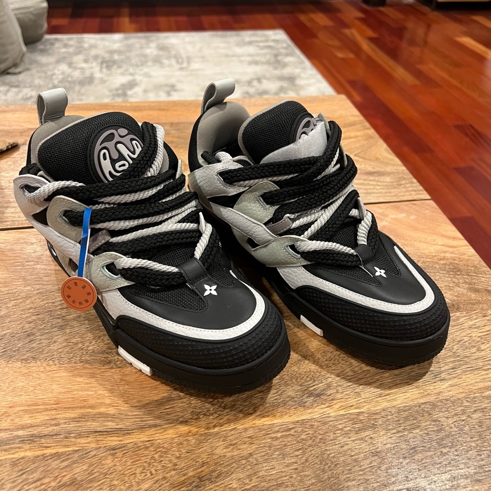 Louis Vuitton Black and Gray Men's Sneakers